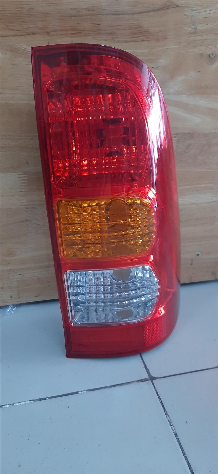 Đèn lái sau Toyota Hilux 2005-2012 RH TH