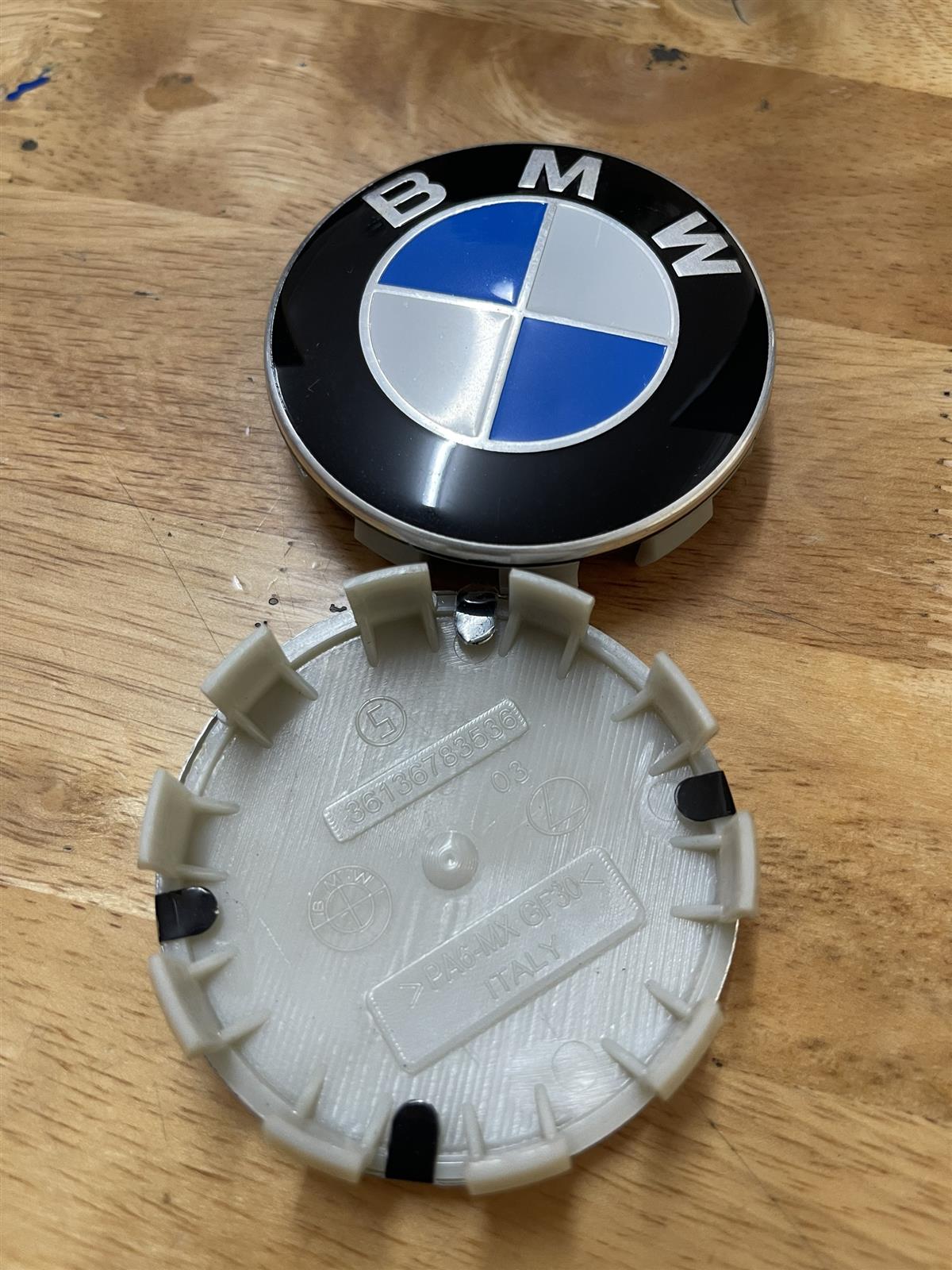 Logo mâm BMW CH