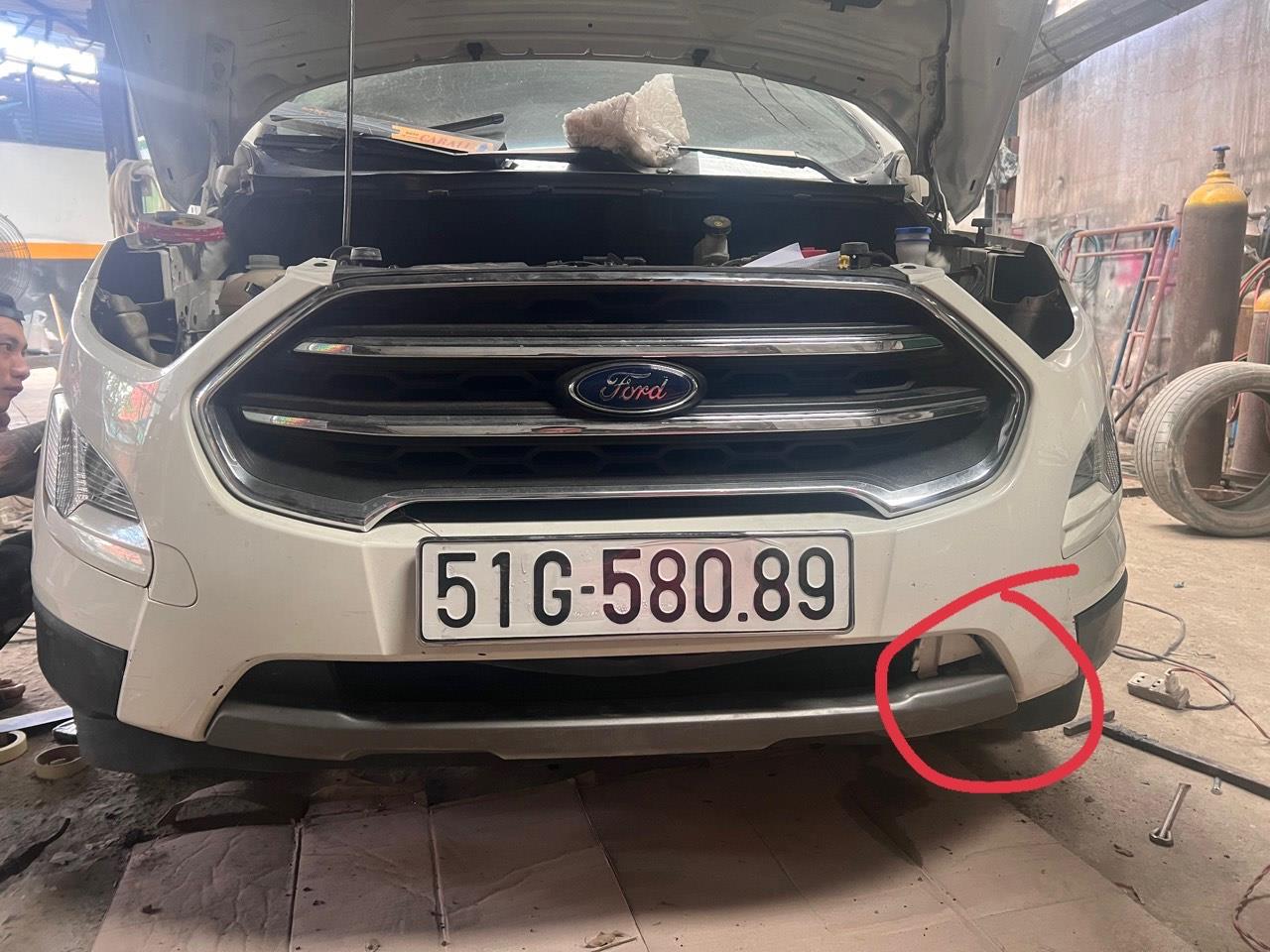 Ốp góc lưới cản trước Ford Ecosport 2018-2021 TH