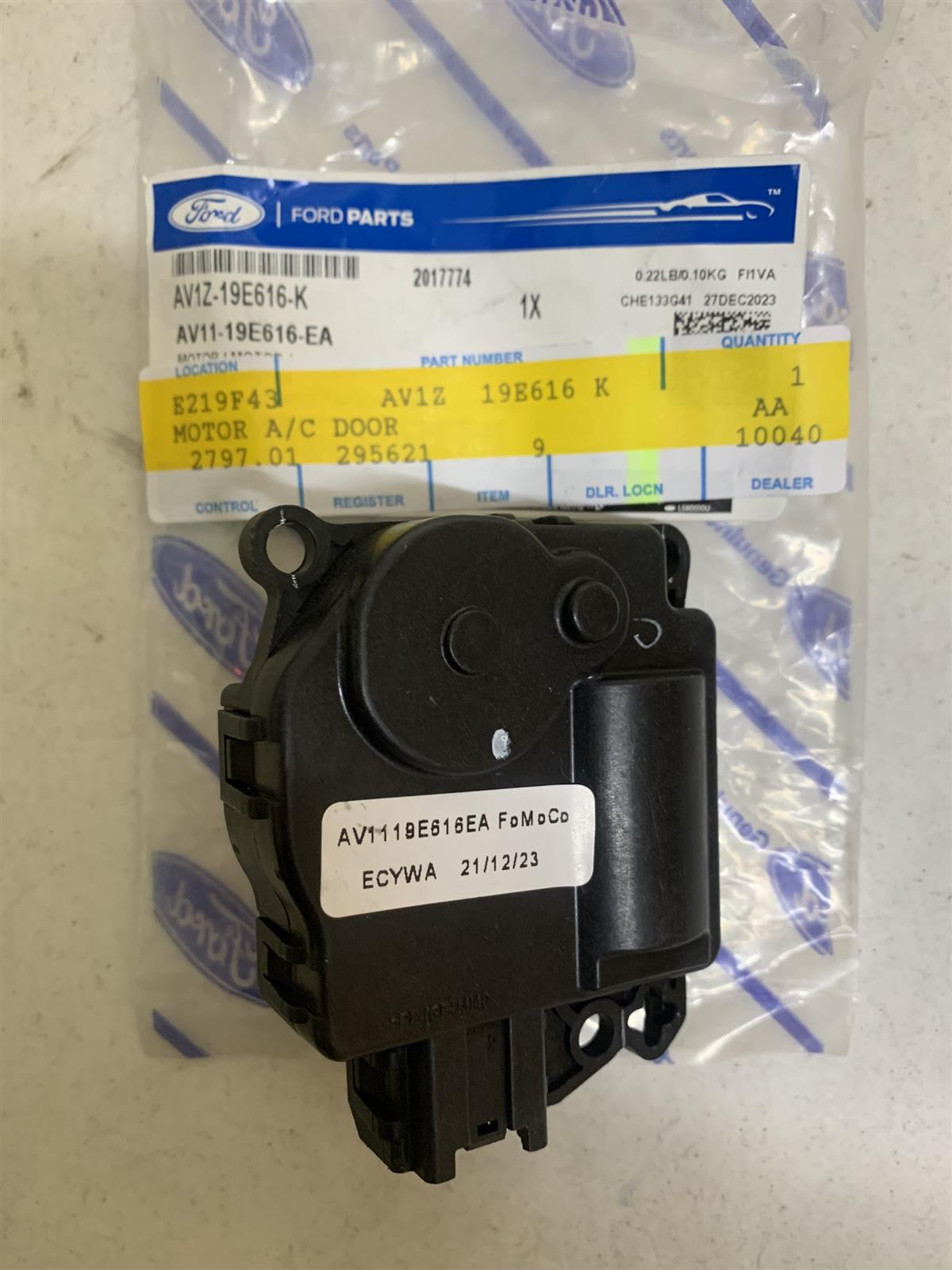 Motor đảo gió giữa Ford Ecosport 2015 CH