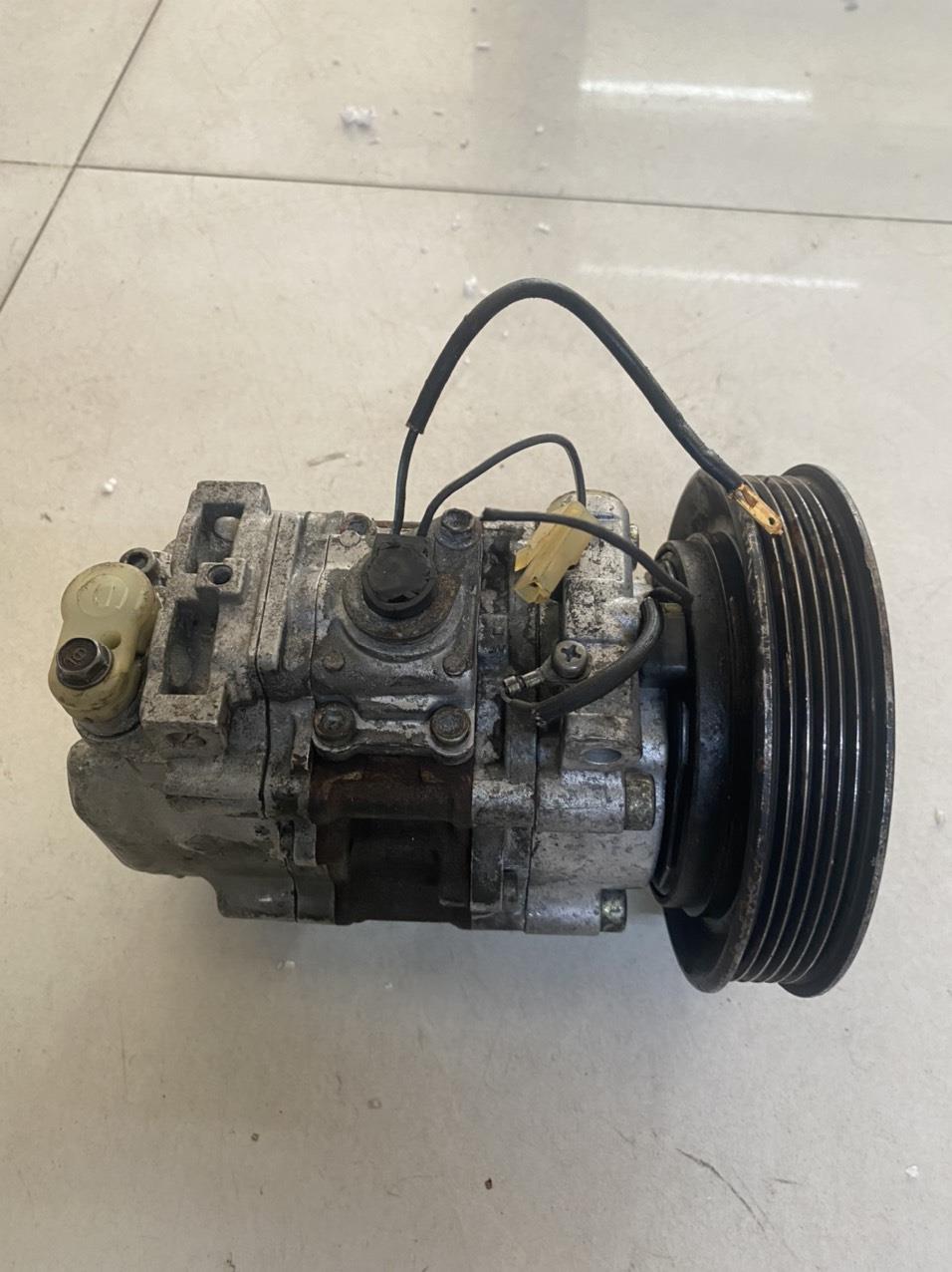 Lốc lạnh Toyota Corolla 2001 Tháo