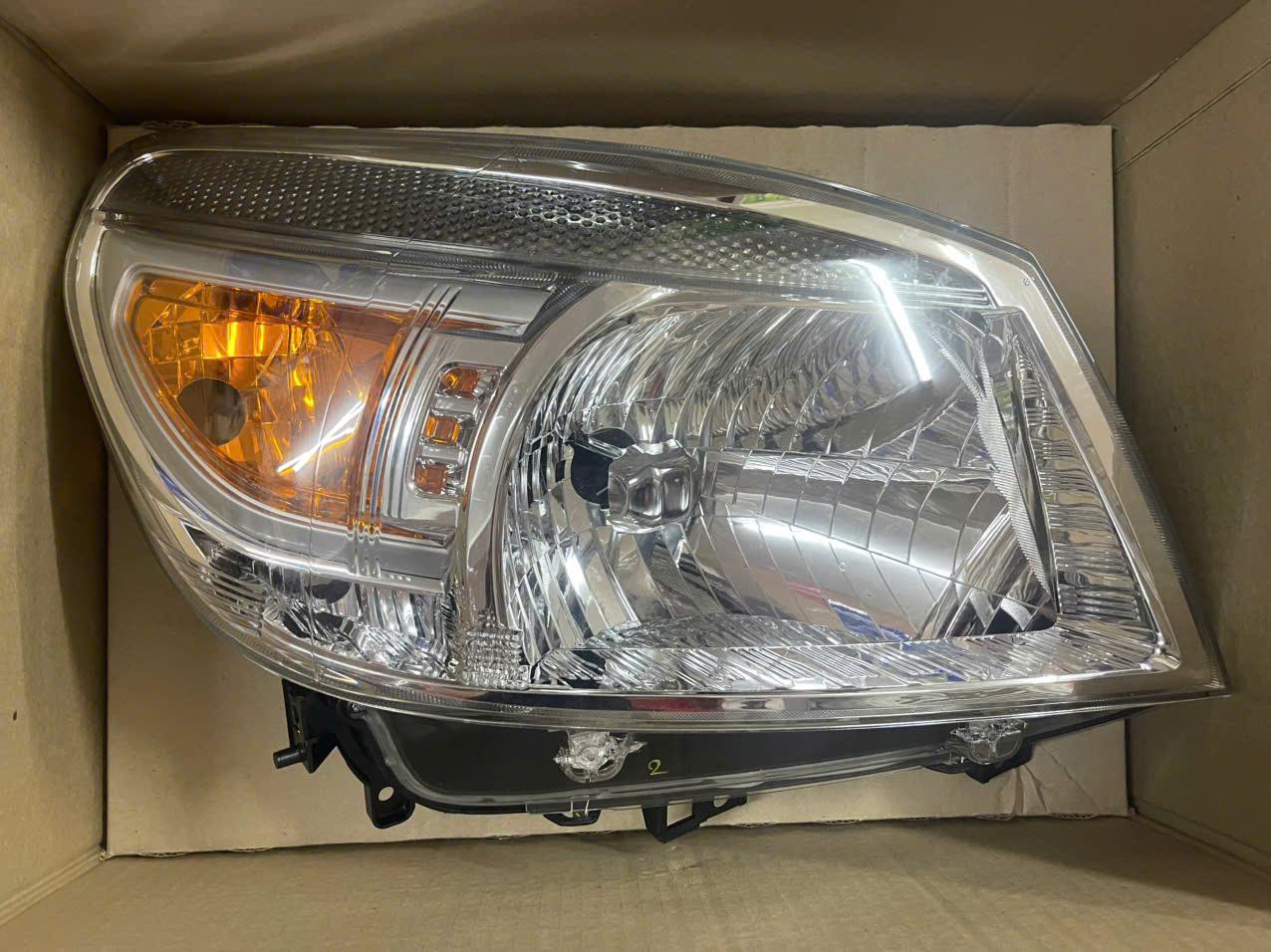 Đèn pha Ford Everest 2009-2011 LH CH