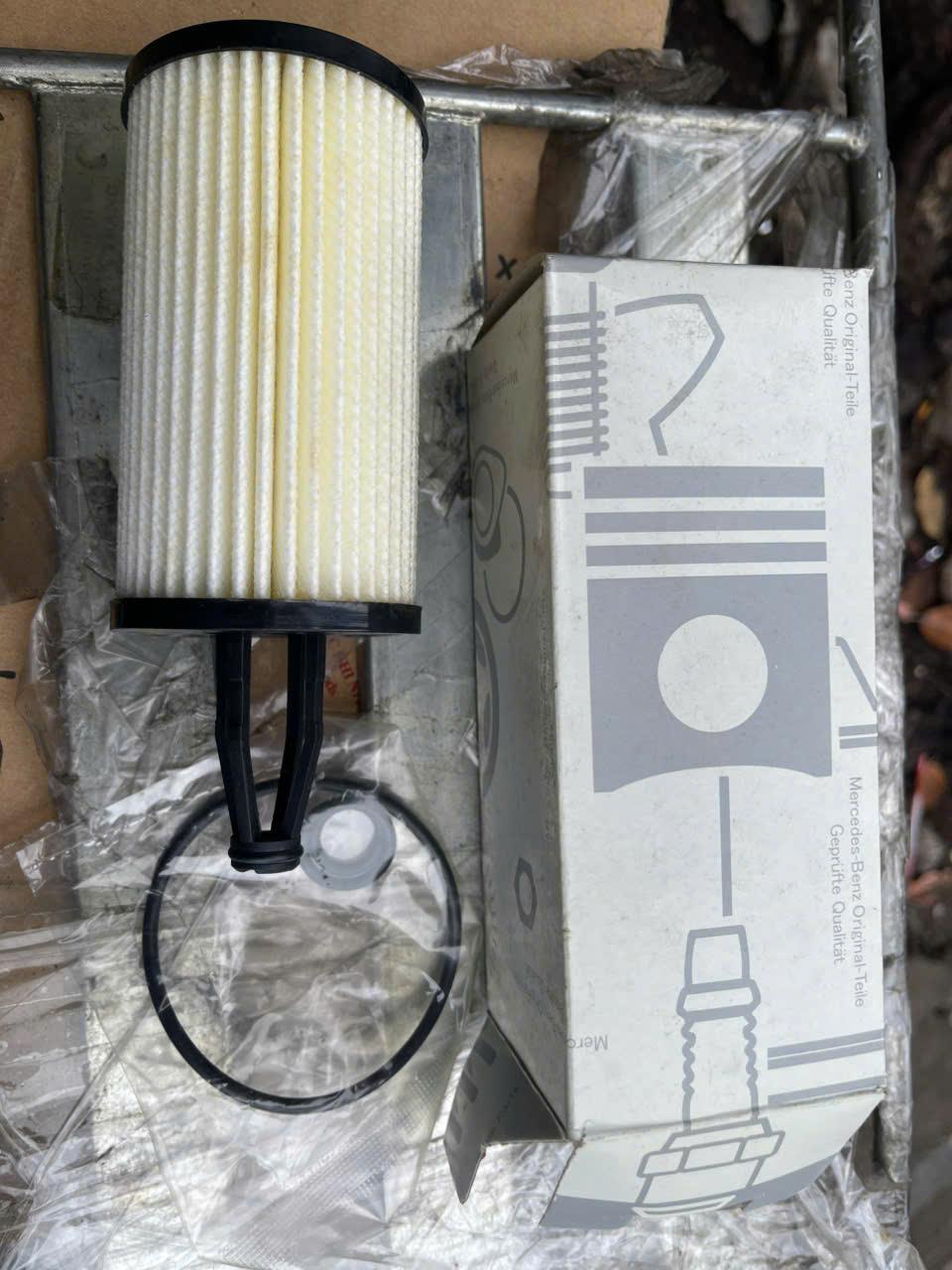 Lọc nhớt Mercedes GLK300 E400 E500 s400 S500 CH