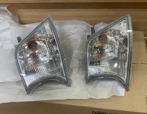 Đèn xinhan trên cản trước Toyota Innova 2016-2021 LH/RH CH