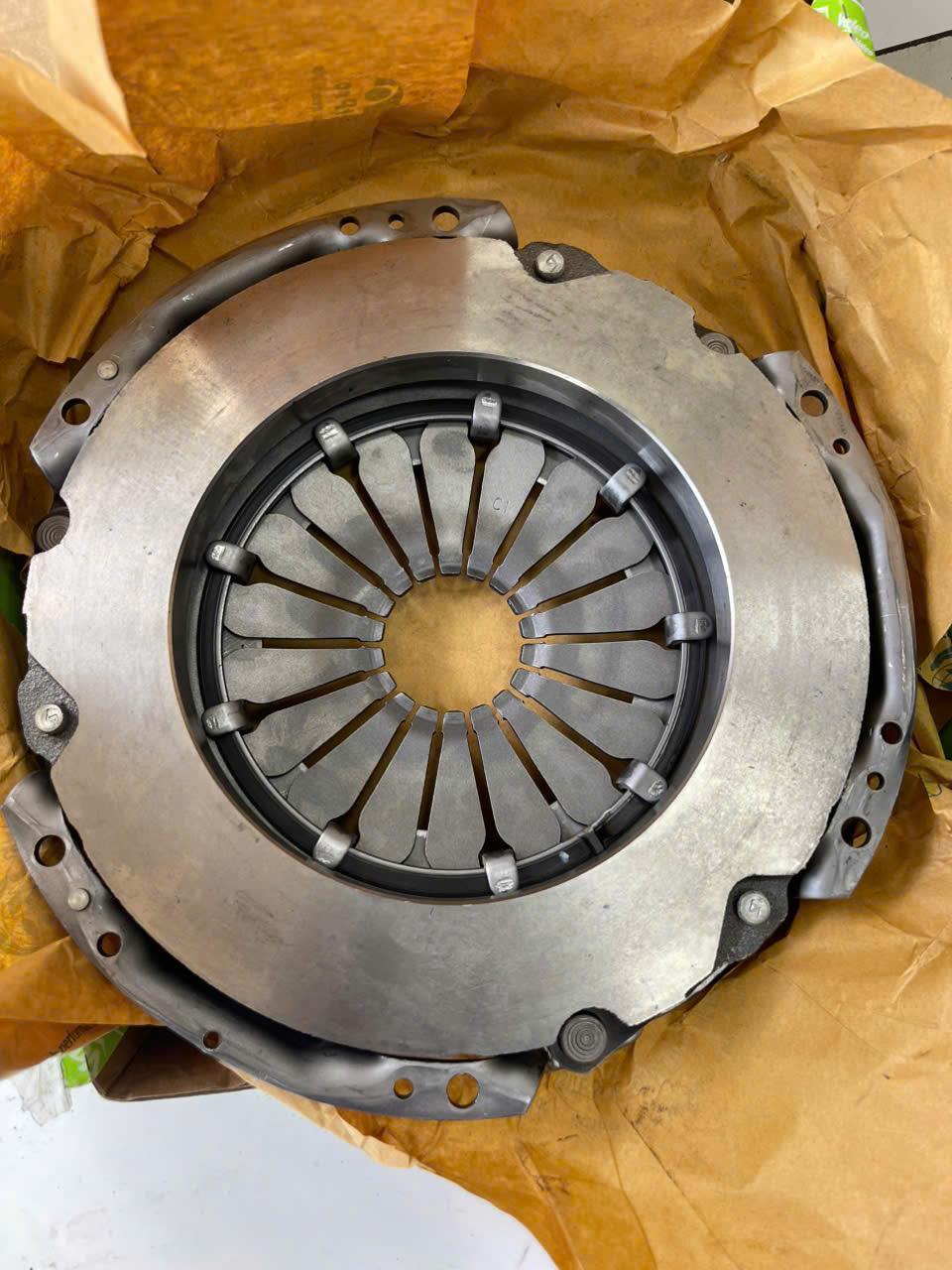 Mâm ép + lá côn Ford Transit 2005-2011 Valeo