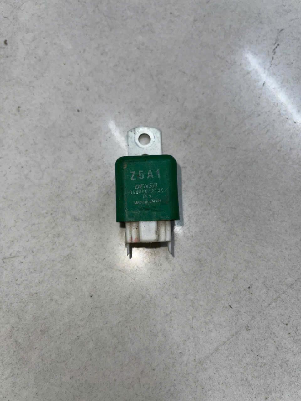 Relay sấy Ford Ranger 2003-2011, Everest 2005-2013 Tháo