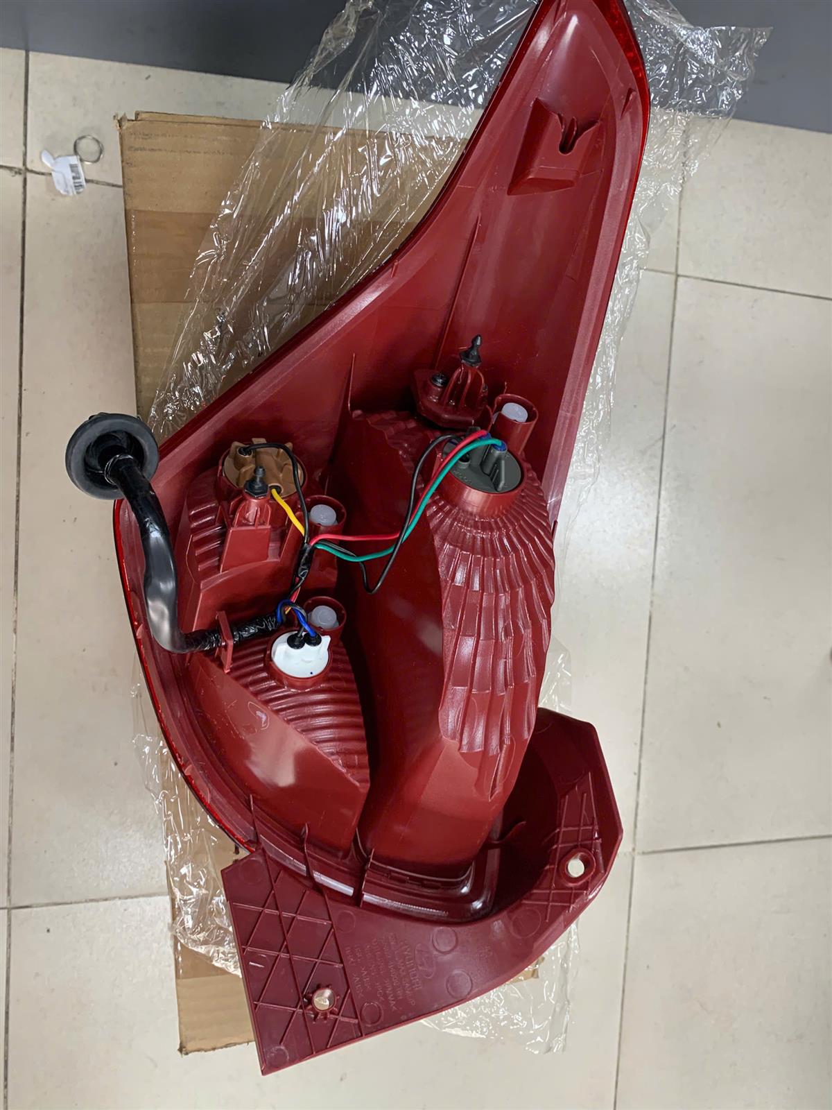 Đèn lái sau Hyundai Grand I10 2015-2018 RH CH( 5 cửa)