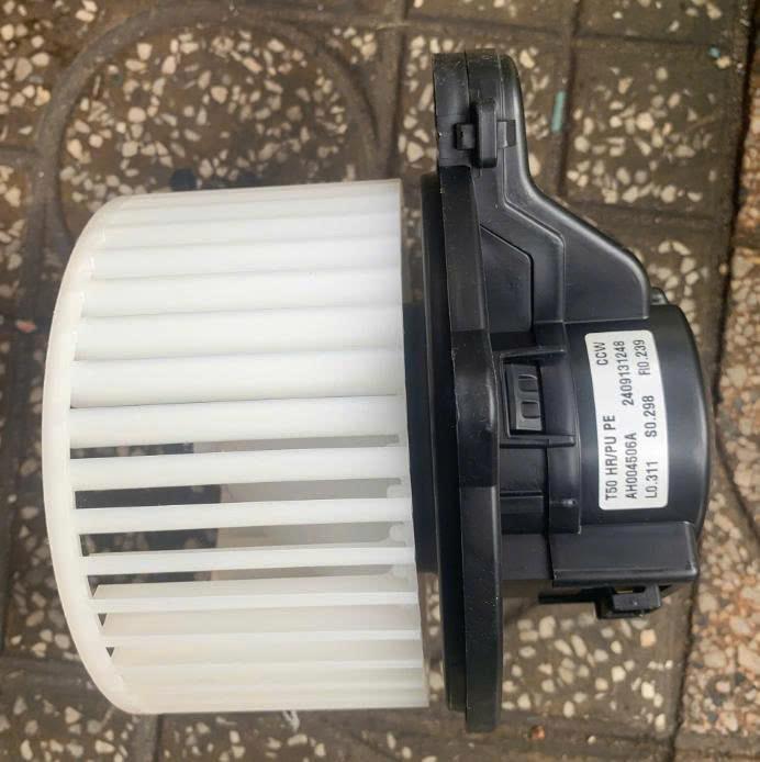Quạt dàn lạnh Hyundai Porter 2 2006-2014 Korea