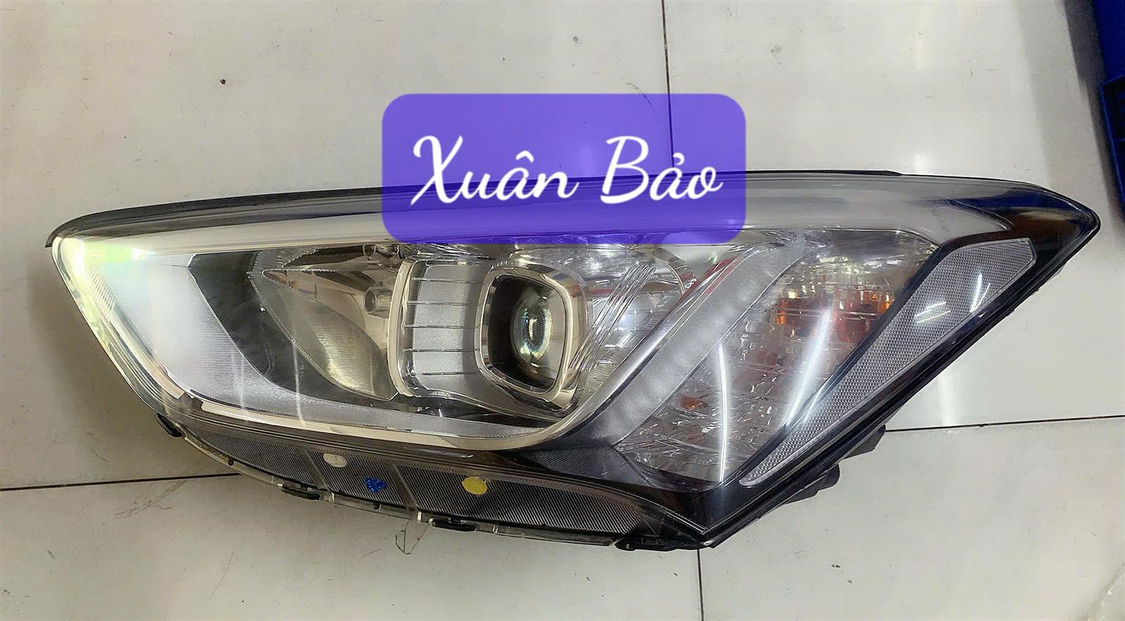 Đèn pha Hyundai Santafe 2013-2015 Bãi