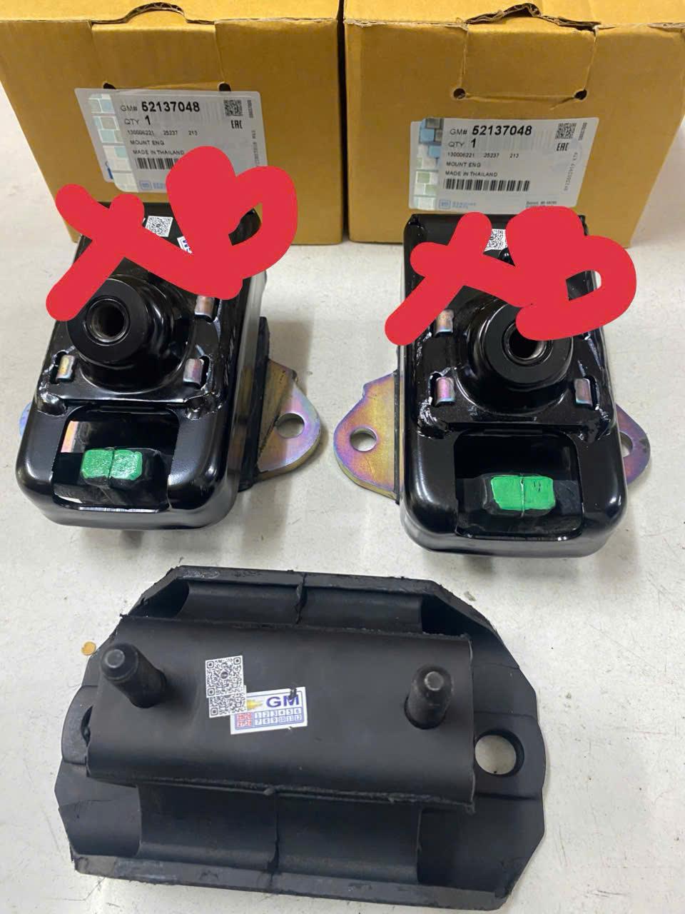 Cao su chân máy Chevrolet Colorado 2017-2019 4x4 AT CH 