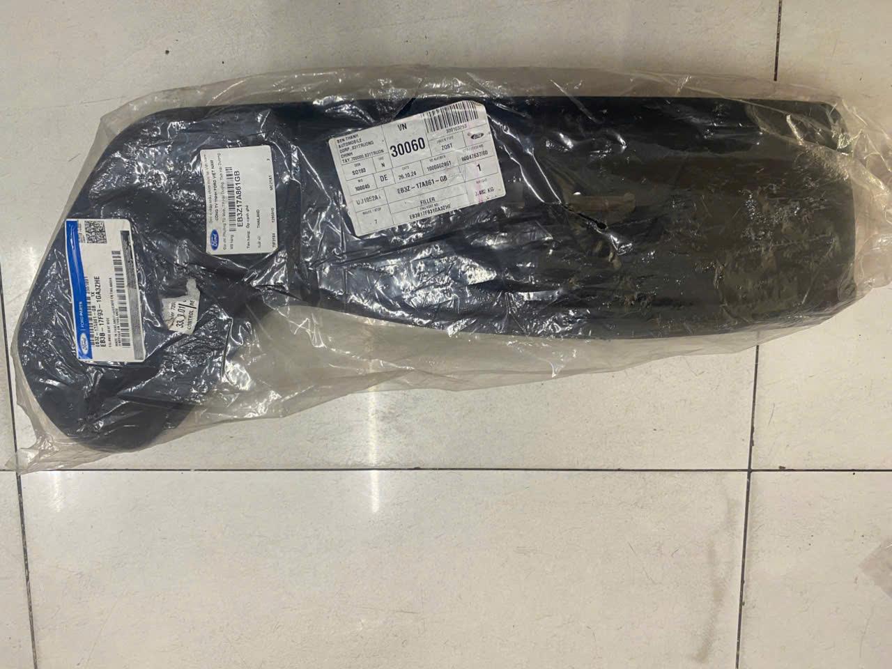 Ốp ghế trước Ford Ranger 2016-2018 LH CH( 2 lỗ)