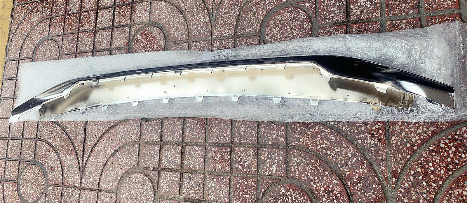 Ốp xi cản trước Hyundai Accent 2021-2024 CH