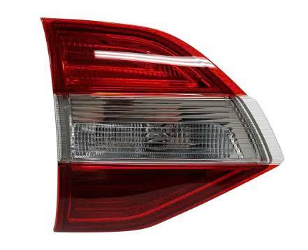 Đèn lái sau trong Ford Everest 2016-2018 RH CH 