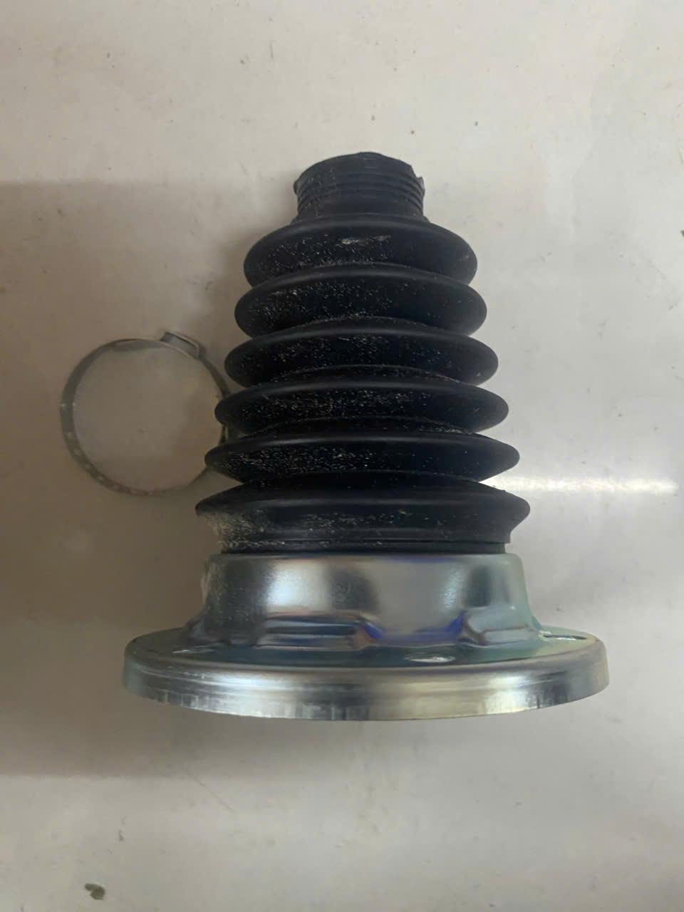 Chụp bụi lap dọc Ford Escape 3.0 TH