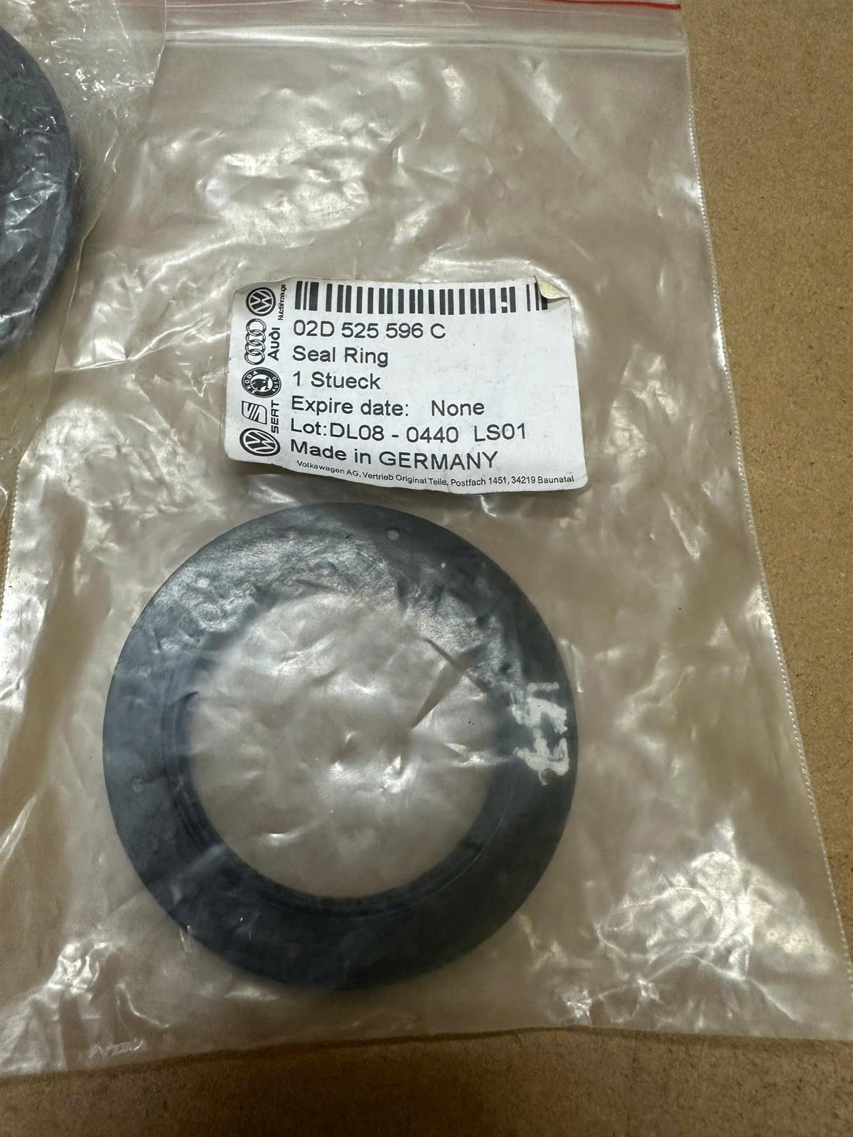 Phốt cầu Audi Q3, Volkswagen 2016 CH( 48X68X8)