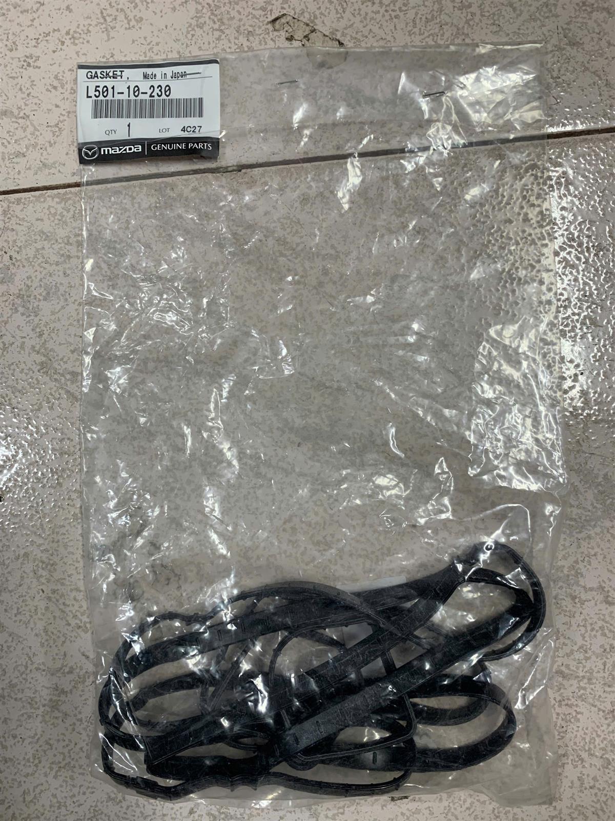 Ron nắp dàn cò Ford Escape 2.3 2004-2012 CH