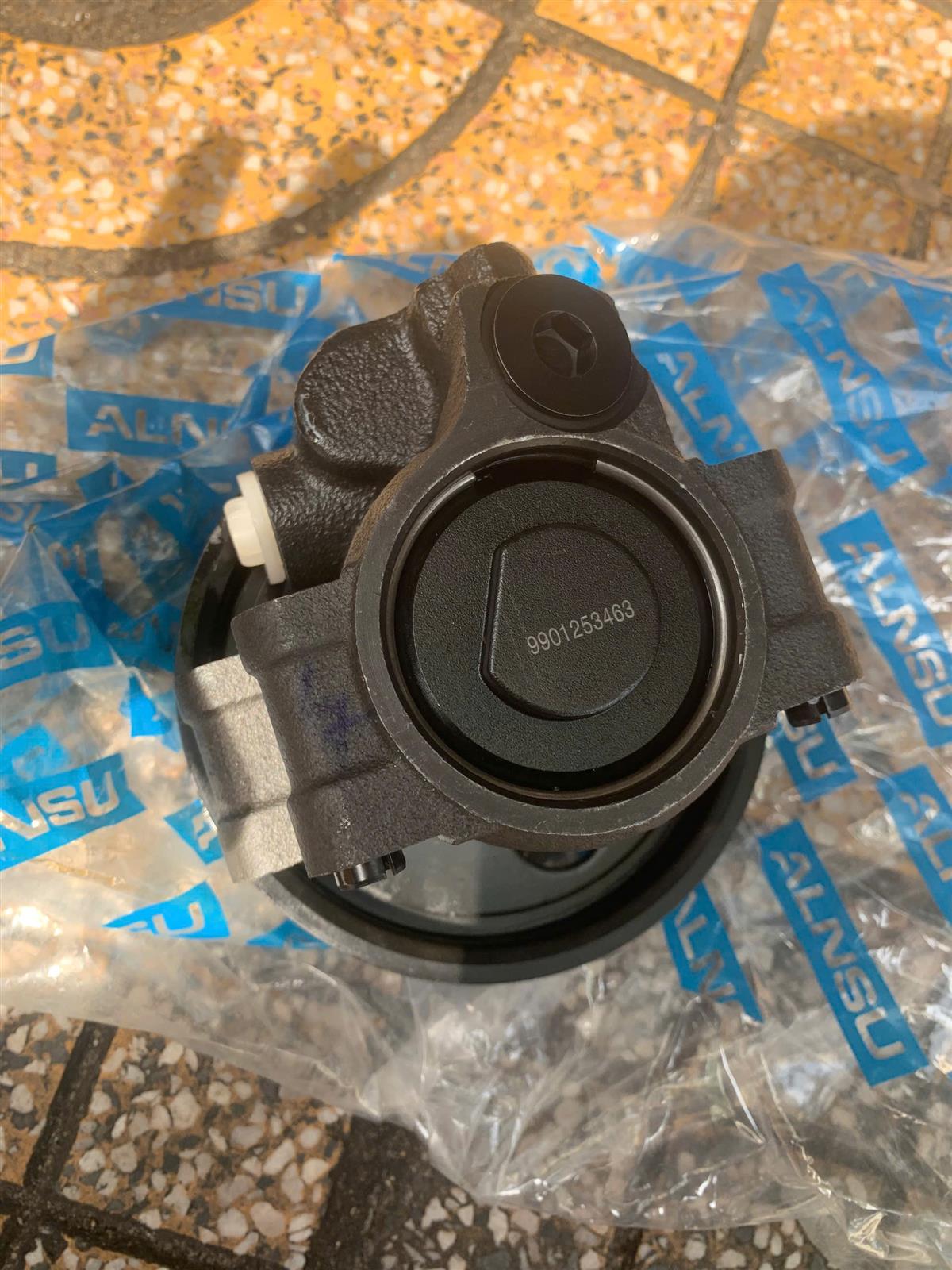 Bơm trợ lực lái Ford Mondeo 2.0 2005 TH