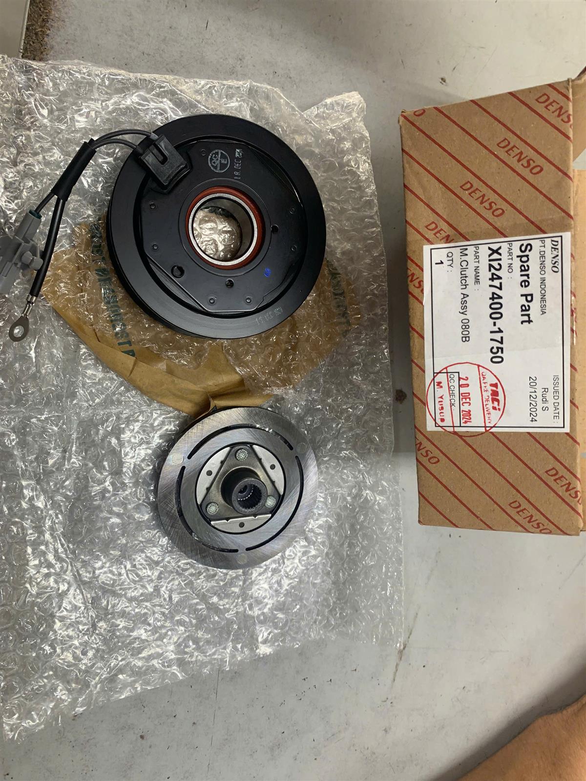 Cuộn điện từ đầu lốc lạnh Toyota Vios 2017 CH