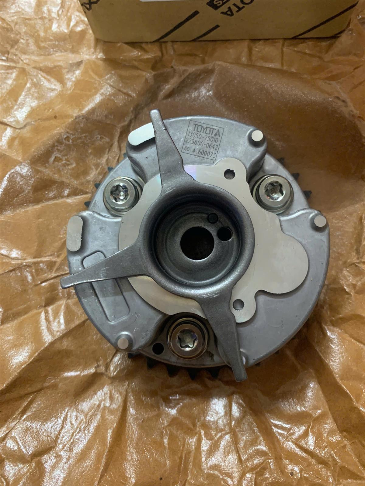 Nhông cam hút Toyota Innova 2006-2015, Fortuner 2009 TH
