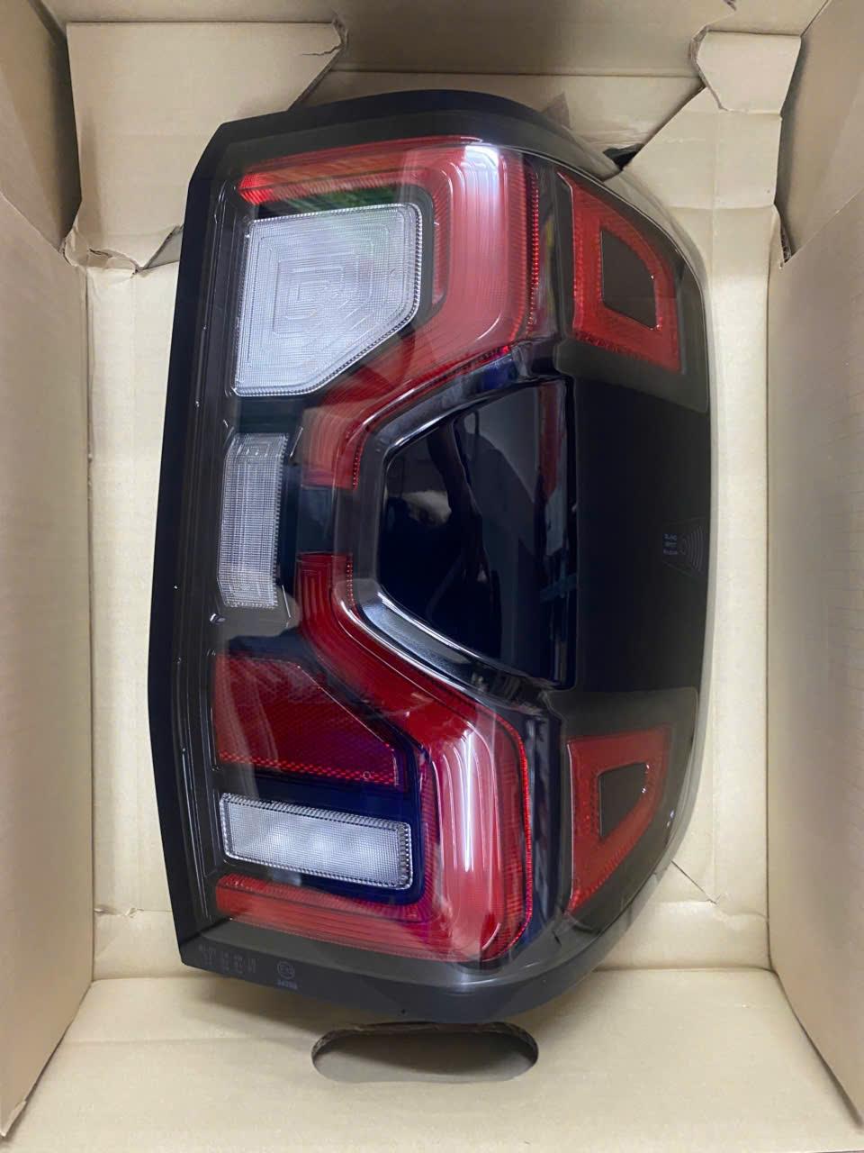 Đèn lái sau Ford Ranger 2022-2023 WT RH CH( Full led)