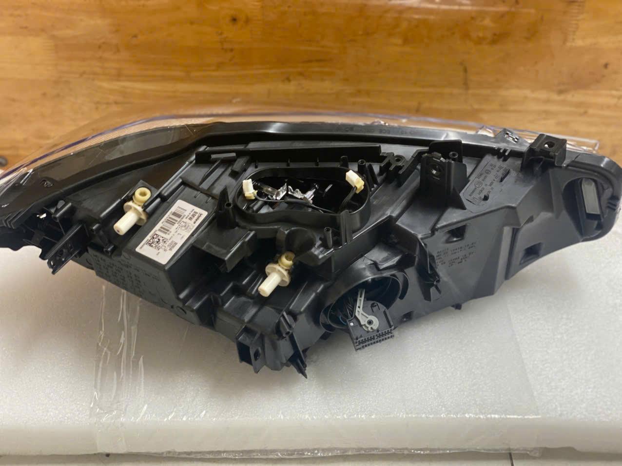 Đèn pha BMW 420I F32 F33 F36 M3 M4 TH 