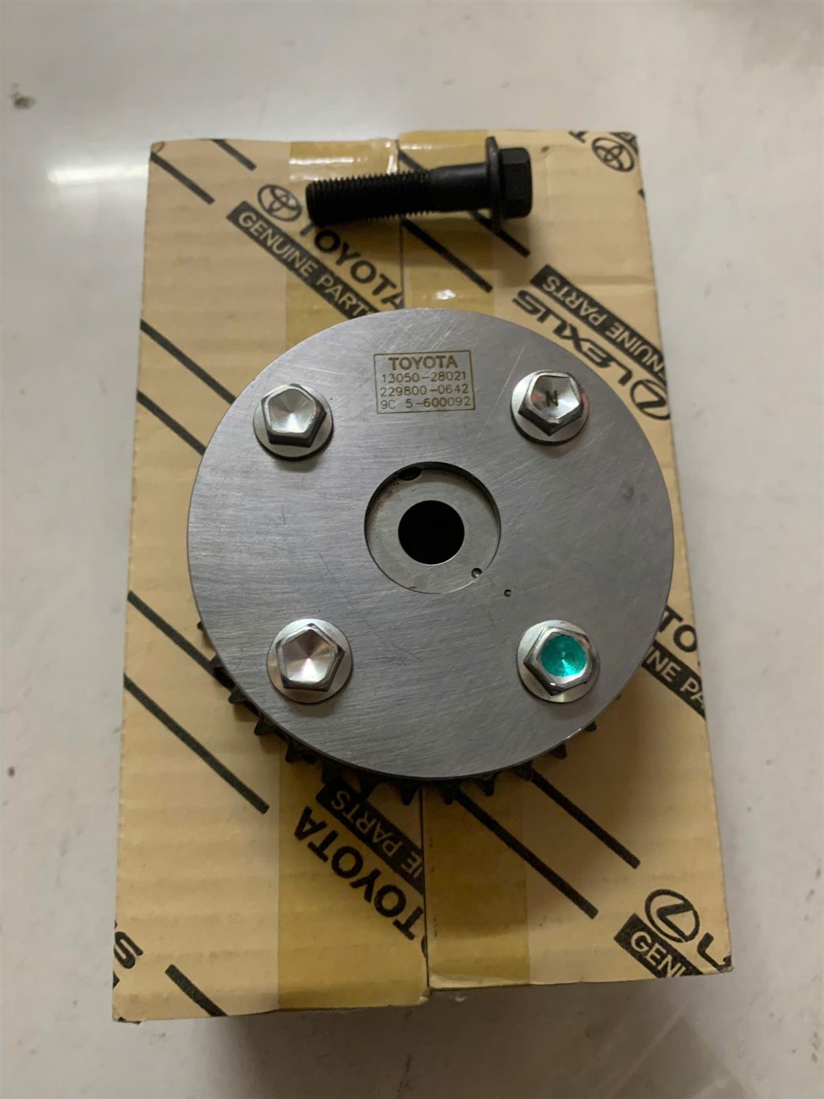 Nhông cam hút Toyota Camry, Vios, Altis CH