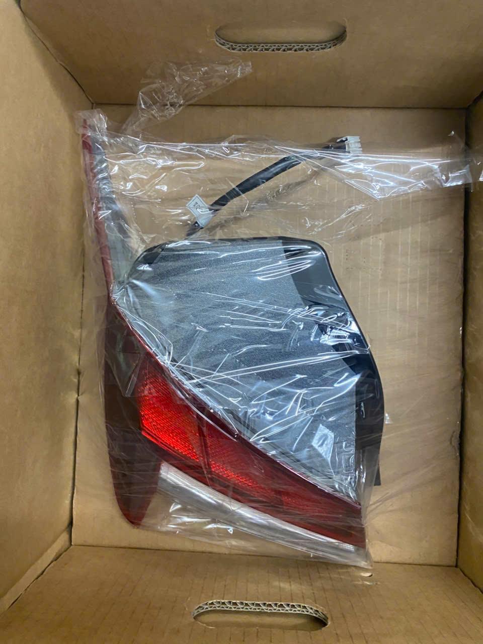 Đèn lái sau ngoài Hyundai Elantra 2023-2023 CH