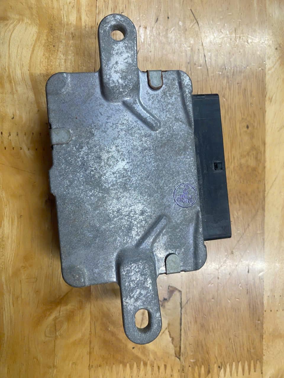 Hộp điều khiển cọc lái điện Toyota Vios, Yaris 1.5 2014-2020 Bãi