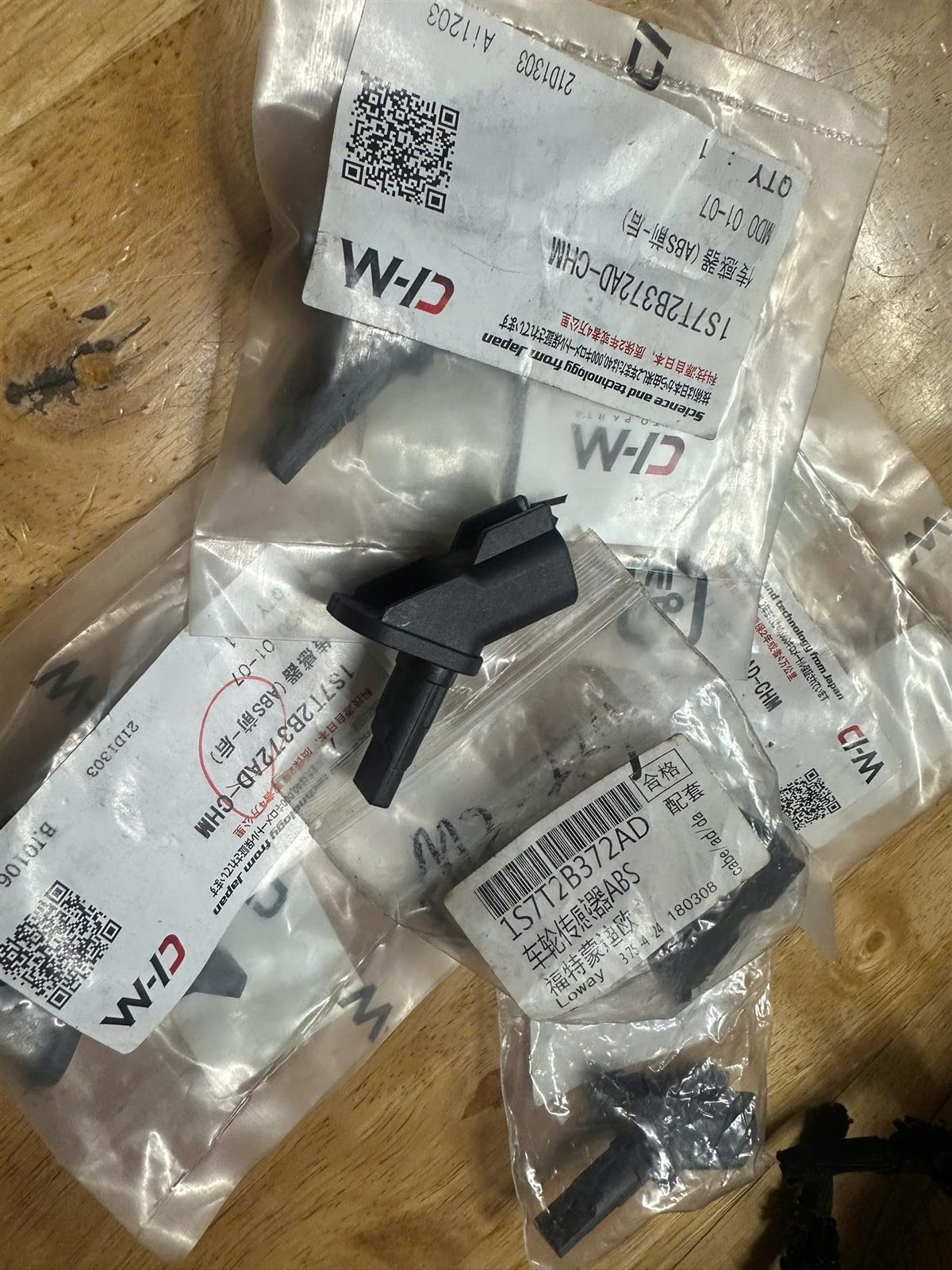 Cảm biến ABS trước = sau Ford Mondeo 2001-2007 TH