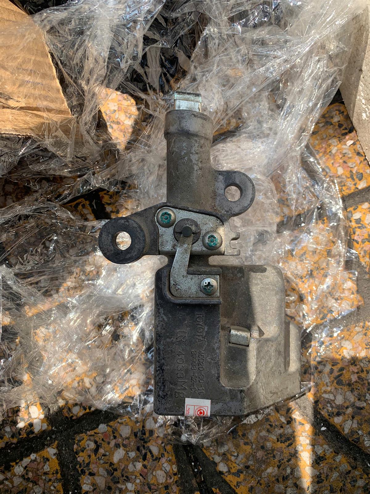 Khoá cổ Toyota Lexus ES 350 Bãi