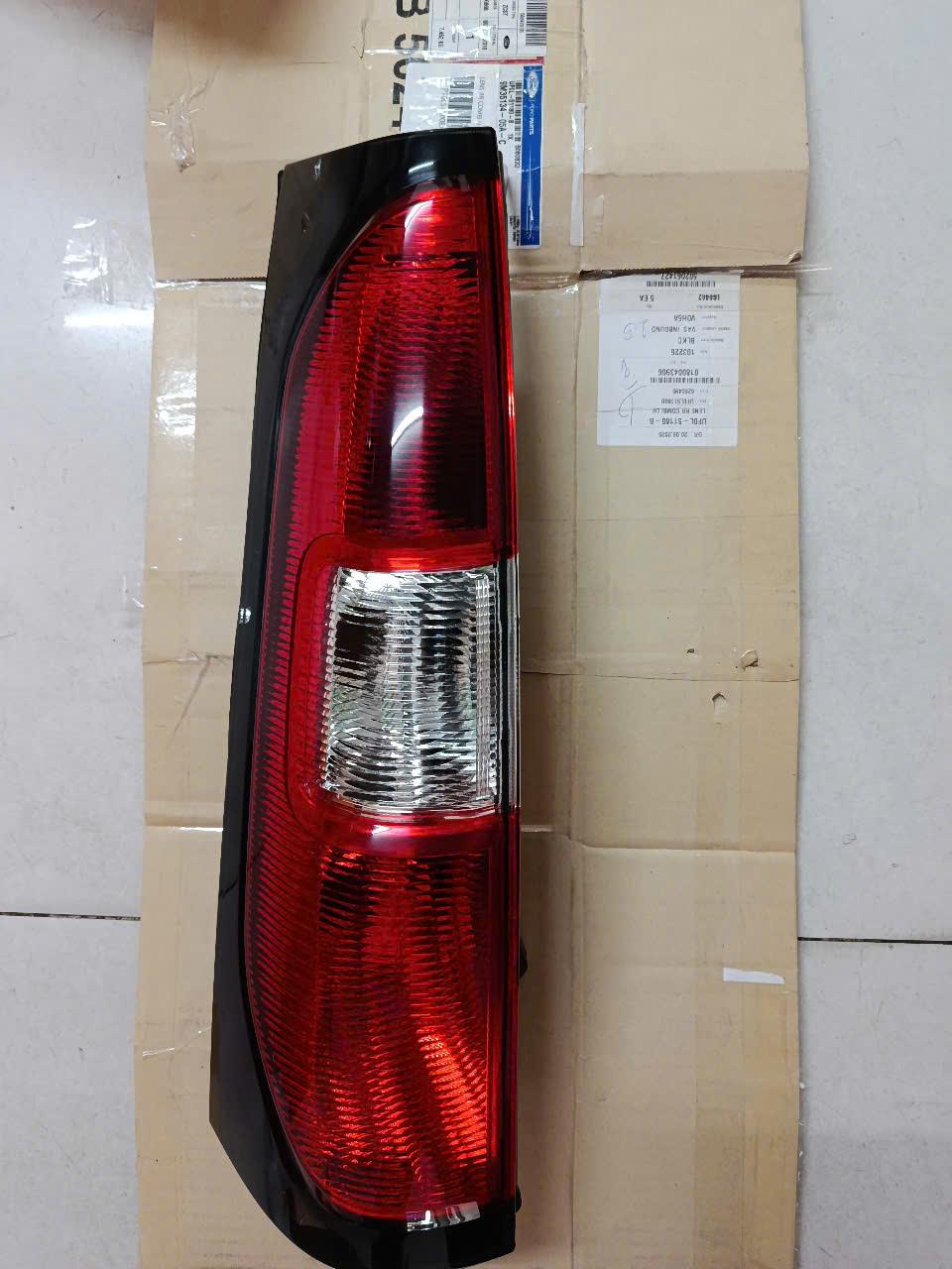Đèn lái sau Ford Everest 2007-2009 LH CH