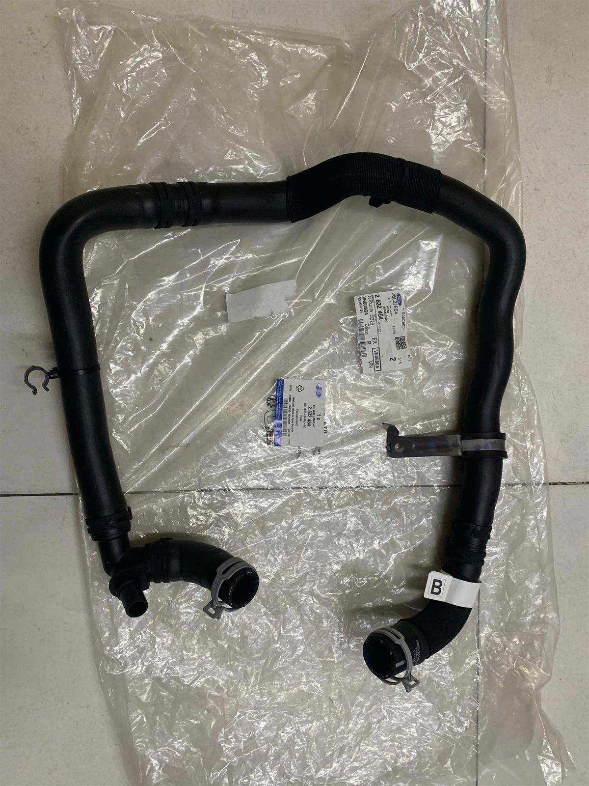 Ống nước vào van hằng nhiệt Ford Ranger 2.0 2018-2022, Everest 2.0 CH