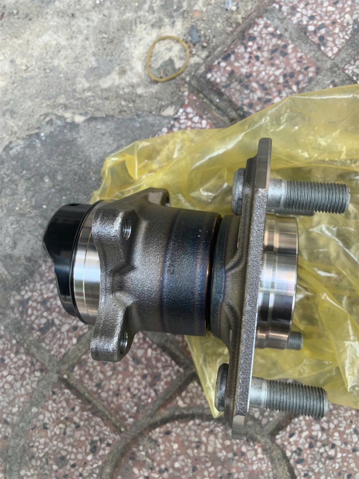 Bạc đạn bánh sau Nissan Livina 2008-2015 CH