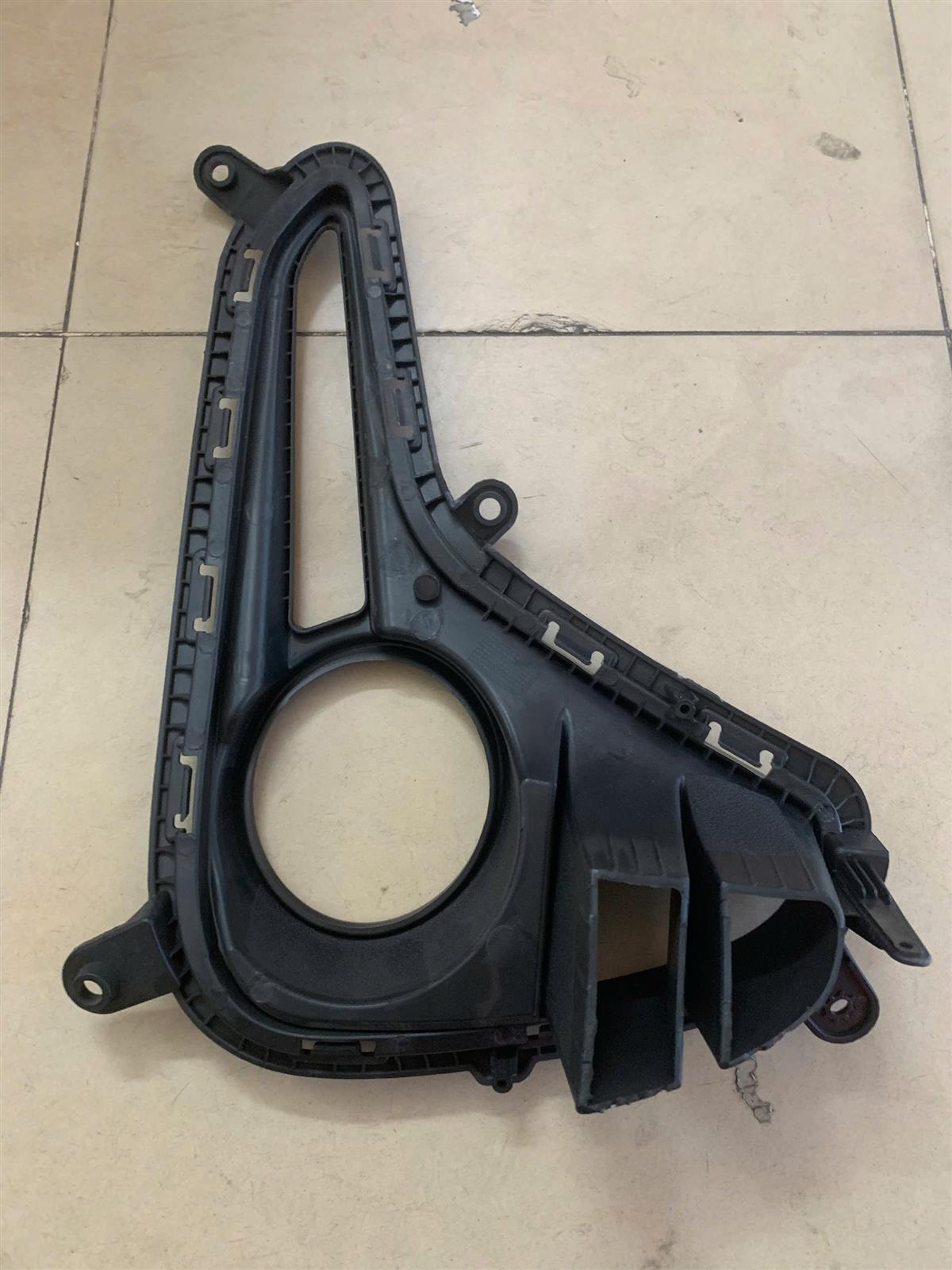 Curon đèn cản trước Hyundai Grand I10 2014-2016 TH