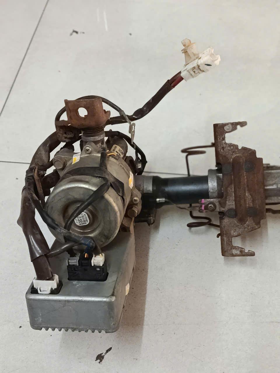 Cọc lái Toyota Camry 2015 Bãi