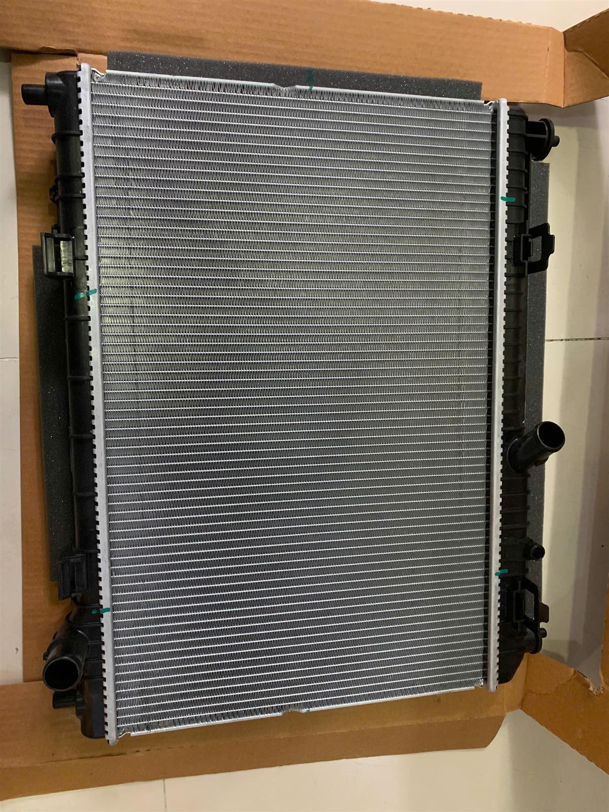 Két nước Ford Fiesta 2011-2016 MT CH