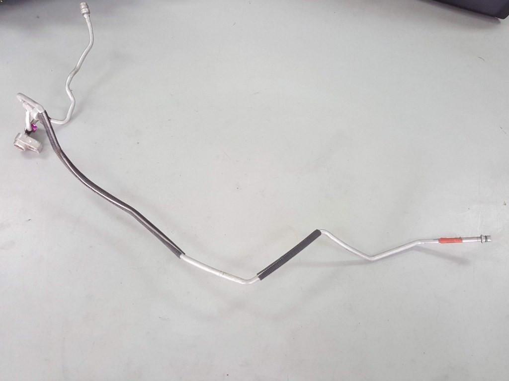 Ống ga từ dàn nóng đến dàn lạnh Ford Ranger 2012-2020, BT50, Everest 2.2 3.2