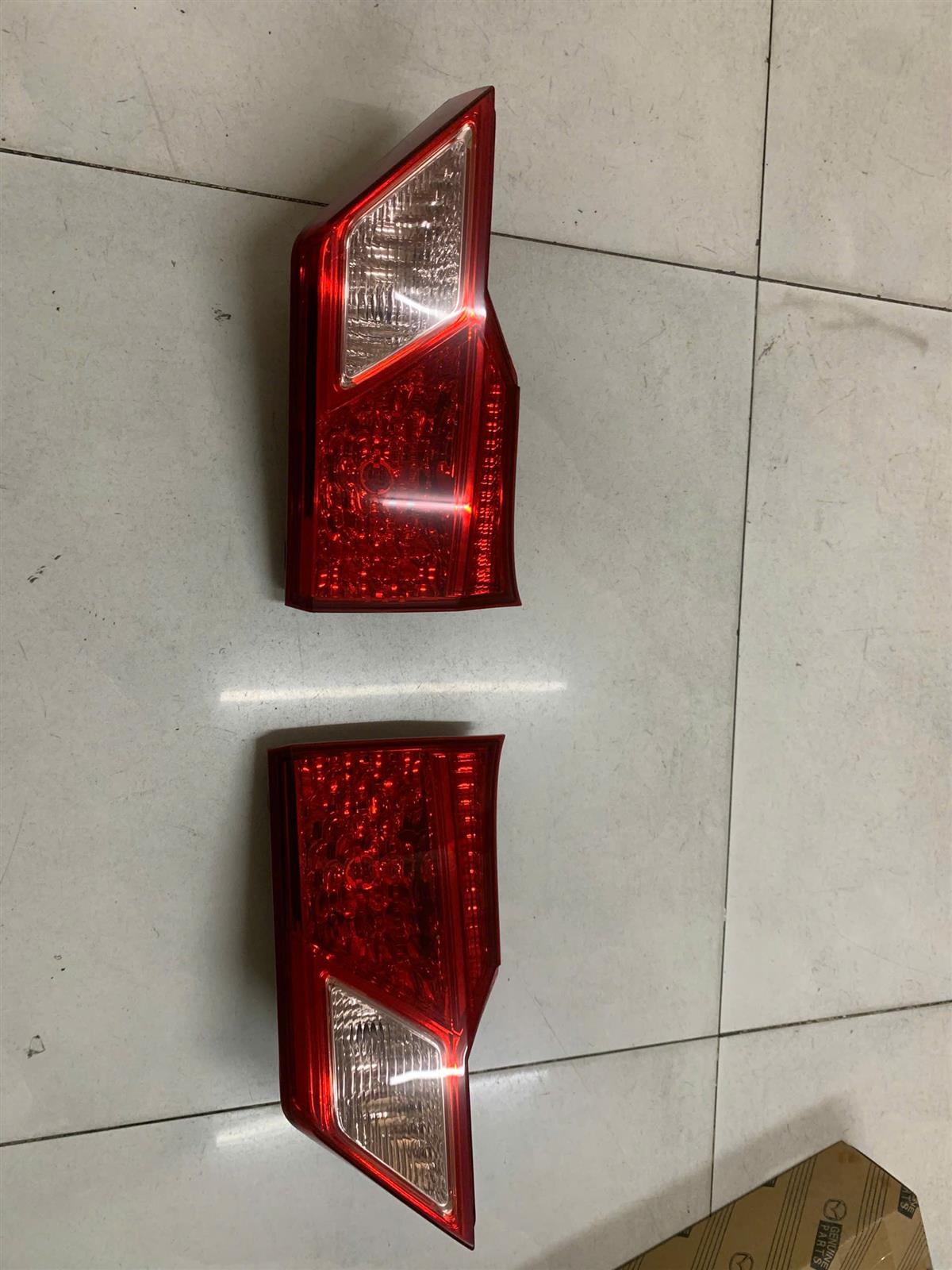 Đèn lái sau trong Honda City 2015-2020 Bãi(đèn trên cốp)