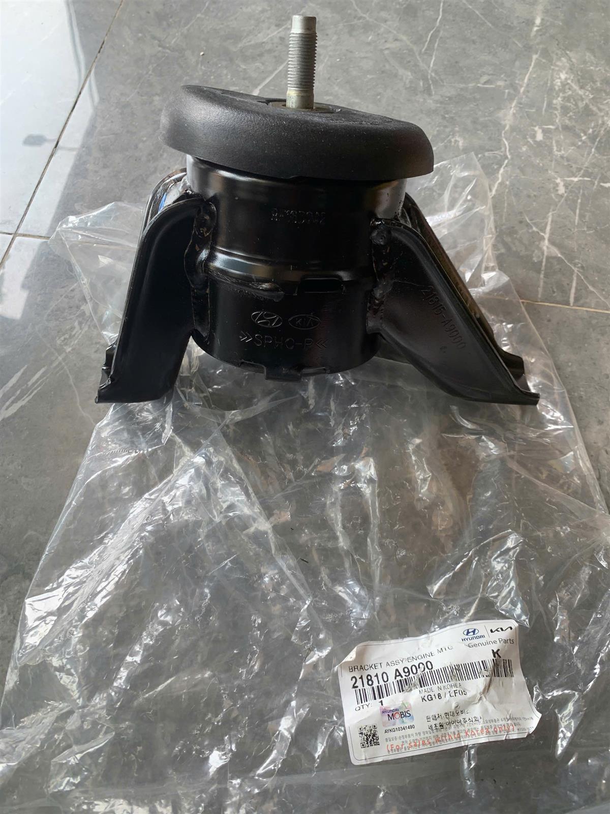 Cao su chân máy Kia Sedona 2.2 2020 CH