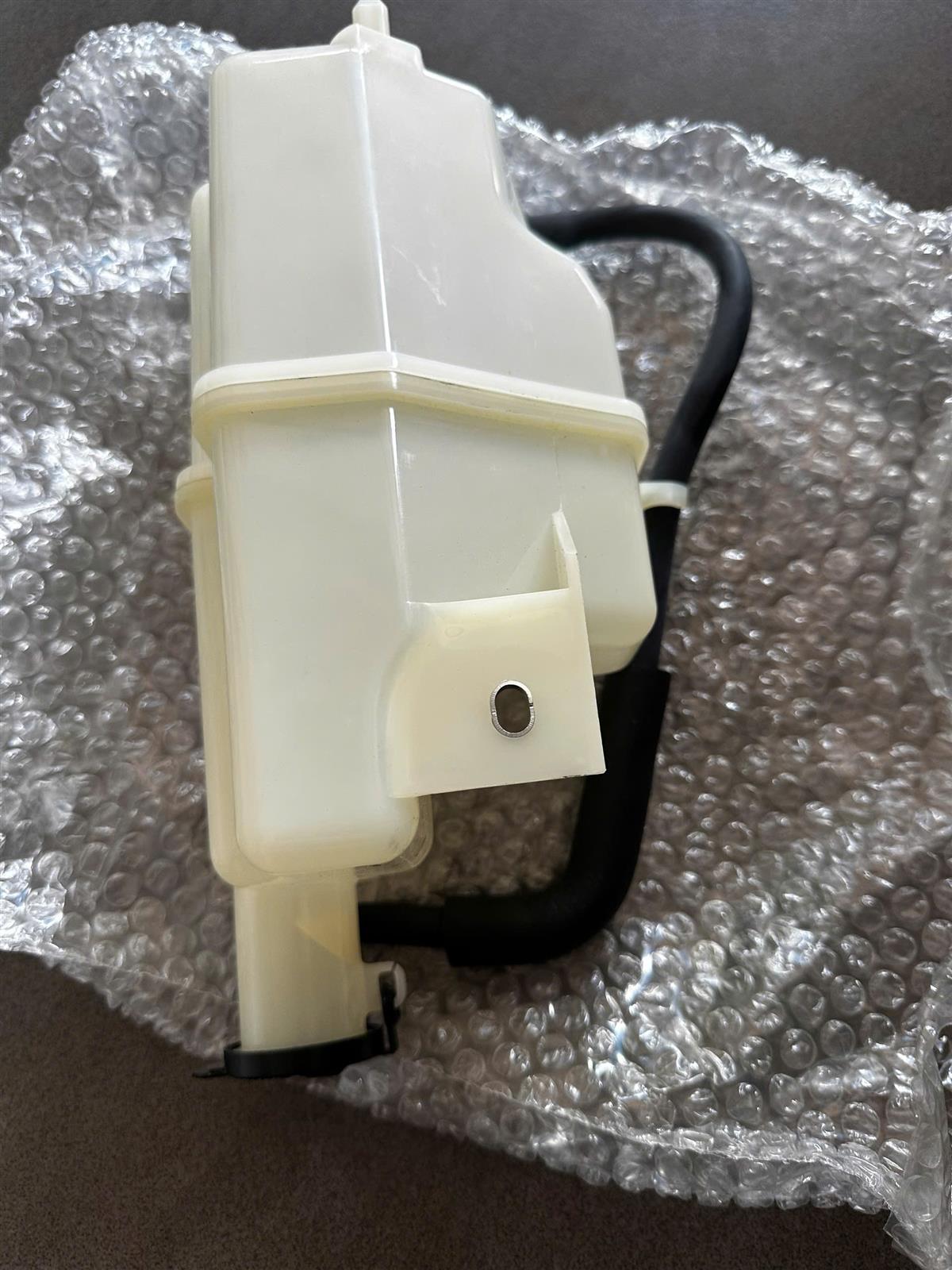 Bình dầu trợ lực lái Ford Fiesta 2009-2012, Mazda 2 TH