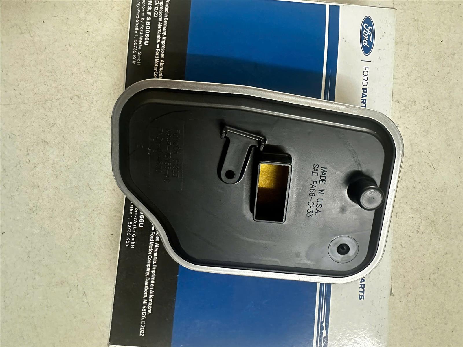 Lọc dầu hộp số ford Focus 2018 CH