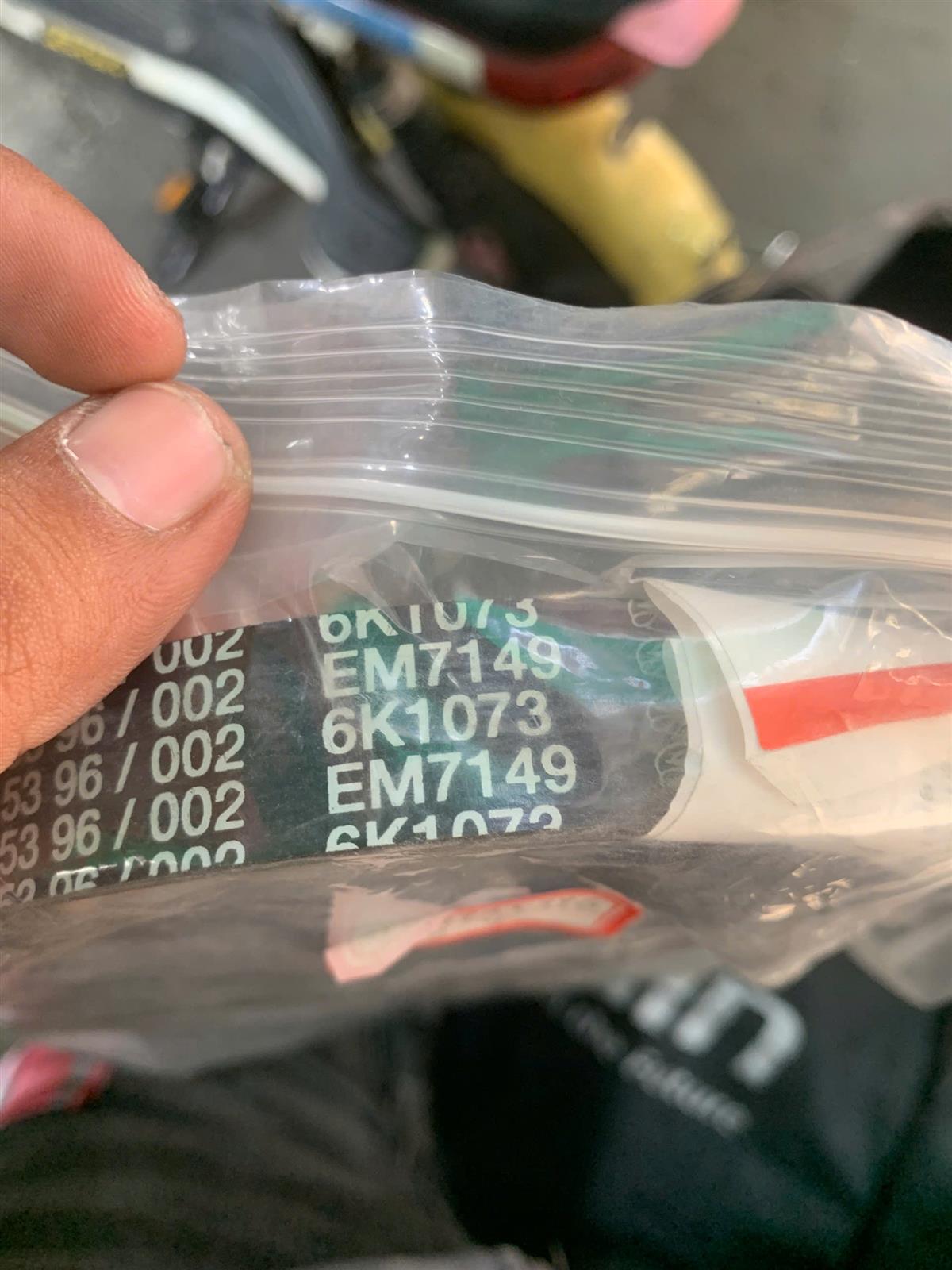 Curoa máy phát Mercedes W205 W213 S205 TH