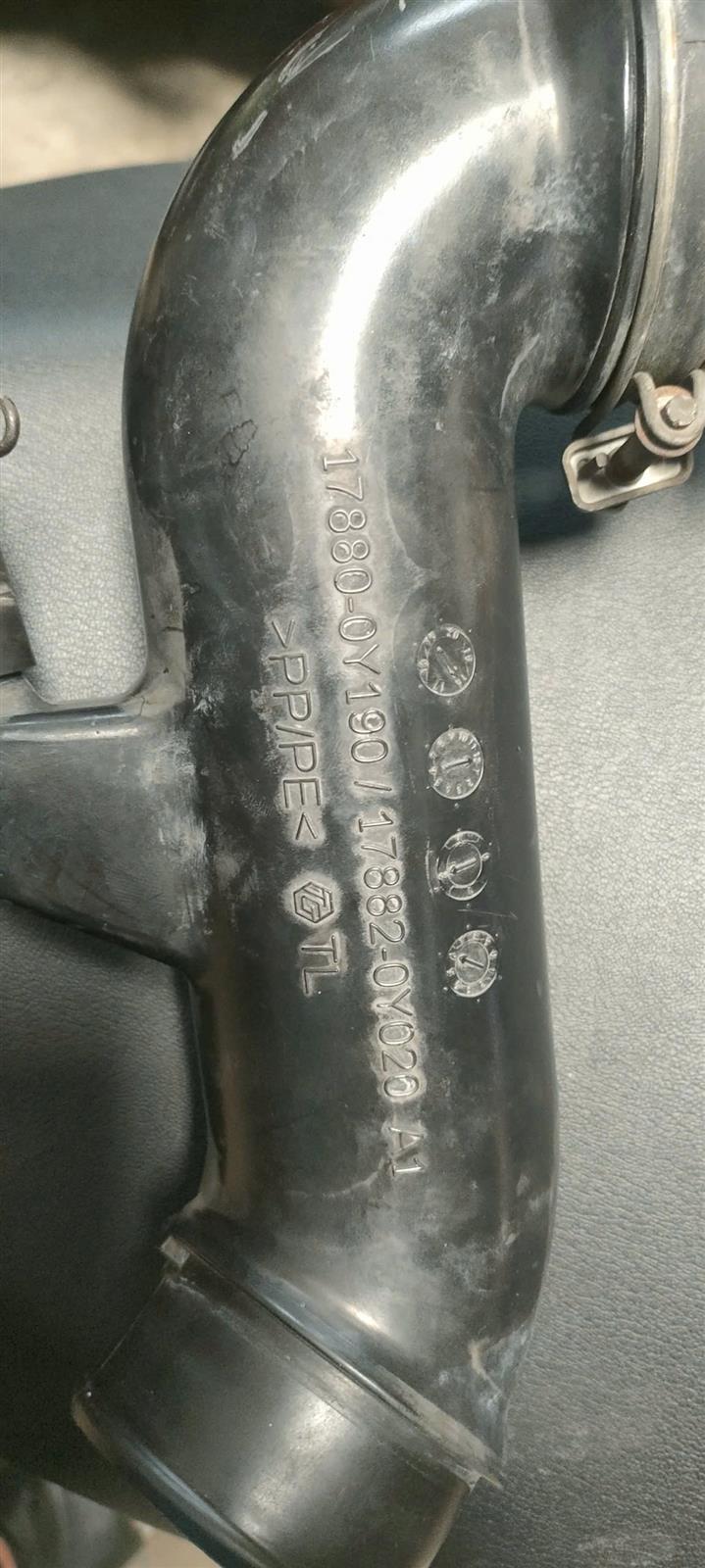 Ống gió cổ hút Toyota Vios 2017 CH