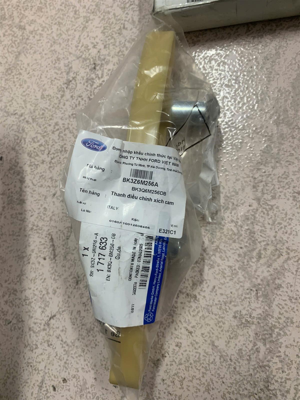 Tỳ sên cam Ford Ranger 3.2 2012-2020 CH