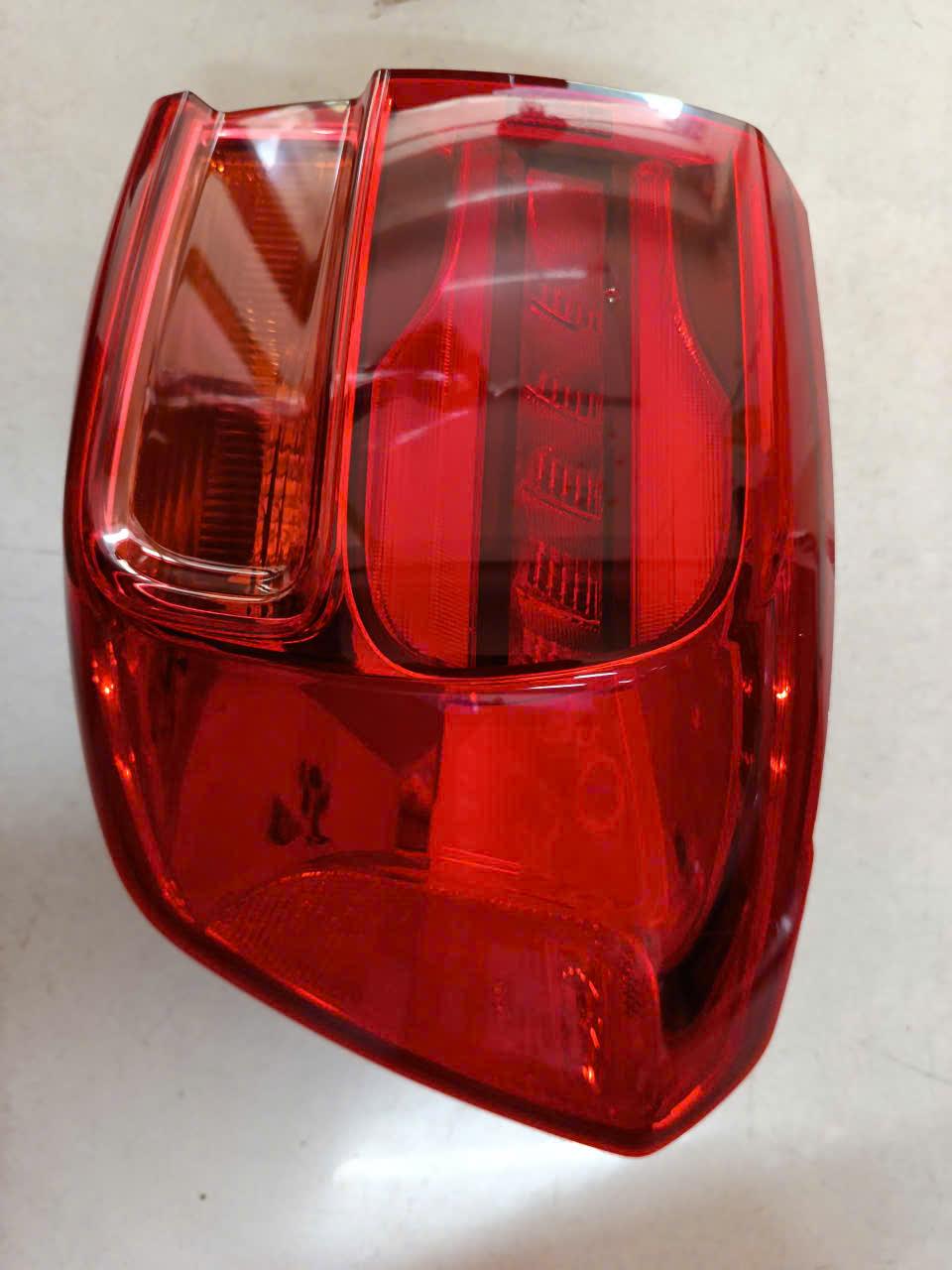 Đèn lái sau Kia Sedona 2018-2020 CH