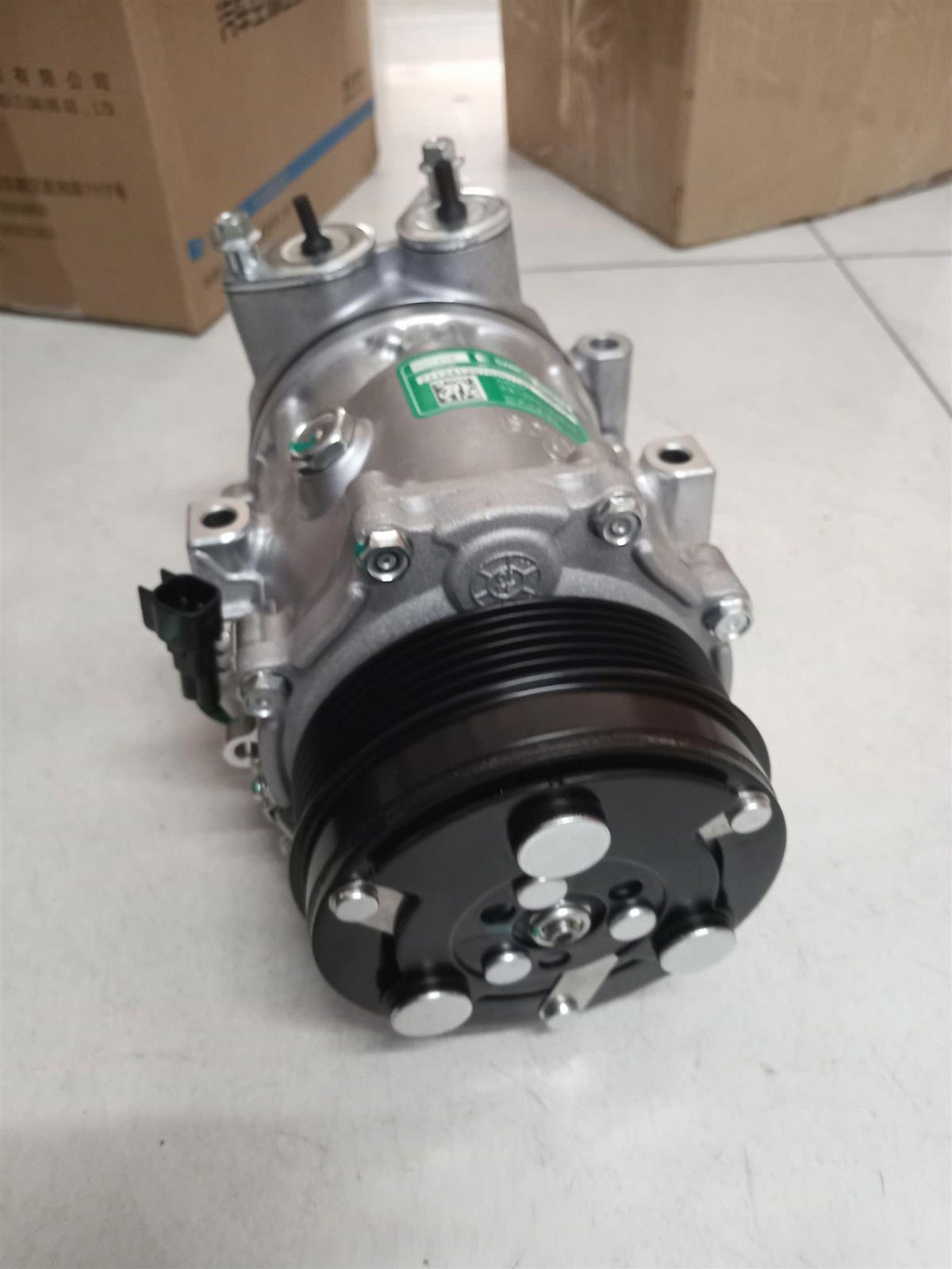 Lốc lạnh Ford Mondeo 2.3 2009-2013 Sanden