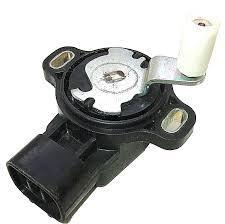 Cảm biến bướm ga Isuzu QKR77 TH