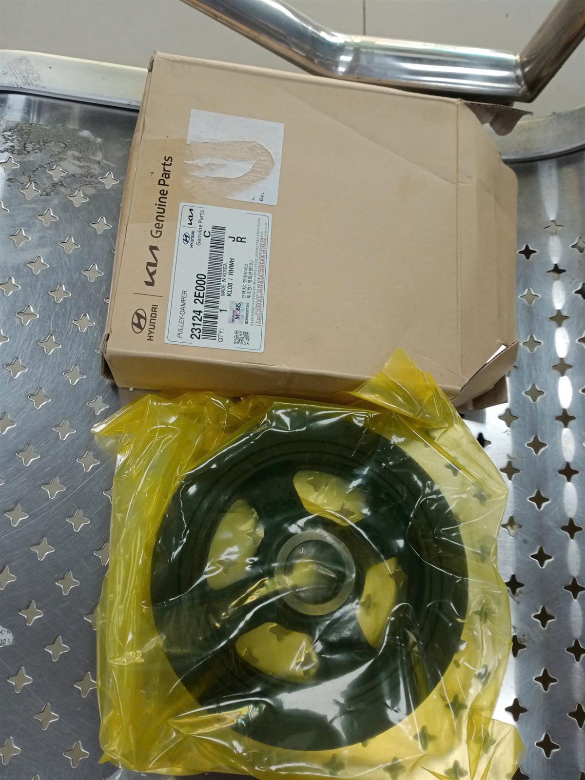 Puly cốt máy Kia Caren 2011-2016, Tucson, Elantra, K3 CH
