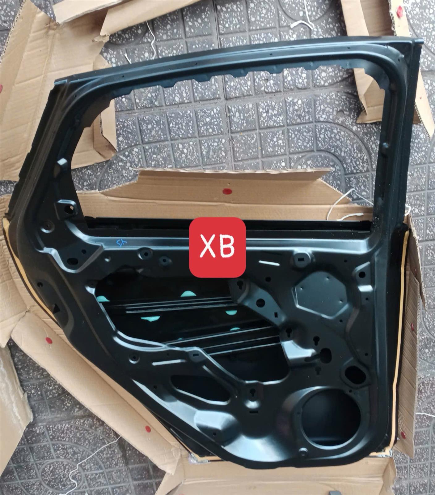 Cánh cửa sau Ford Everest 2007-2014 CH