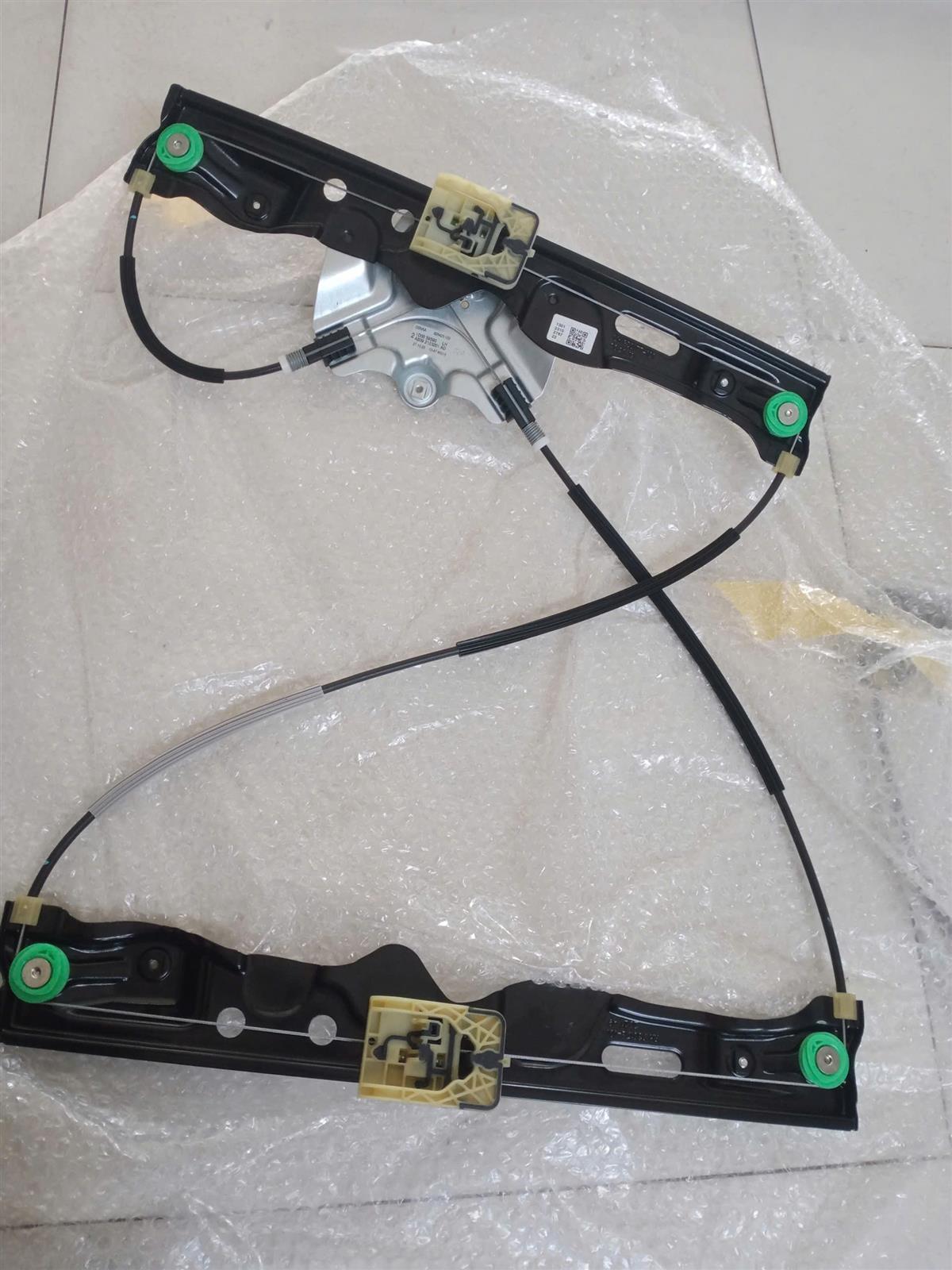 Compa lên xuống kính trước Ford Ranger 2012-2018, Bt50 2016 LH TH(quay tay)